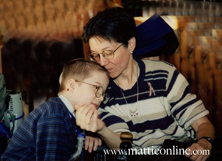 Jeni and her son Mattie (MattieOnline.com)